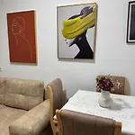 Malo House Center *