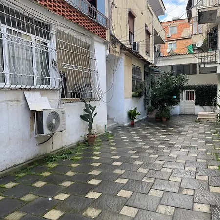Malo House Center Tirana